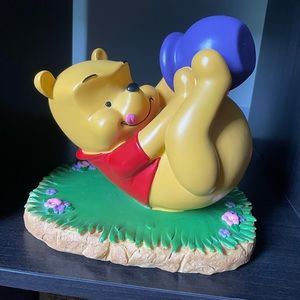 Disney Winnie the Pooh Eating Honey Statue